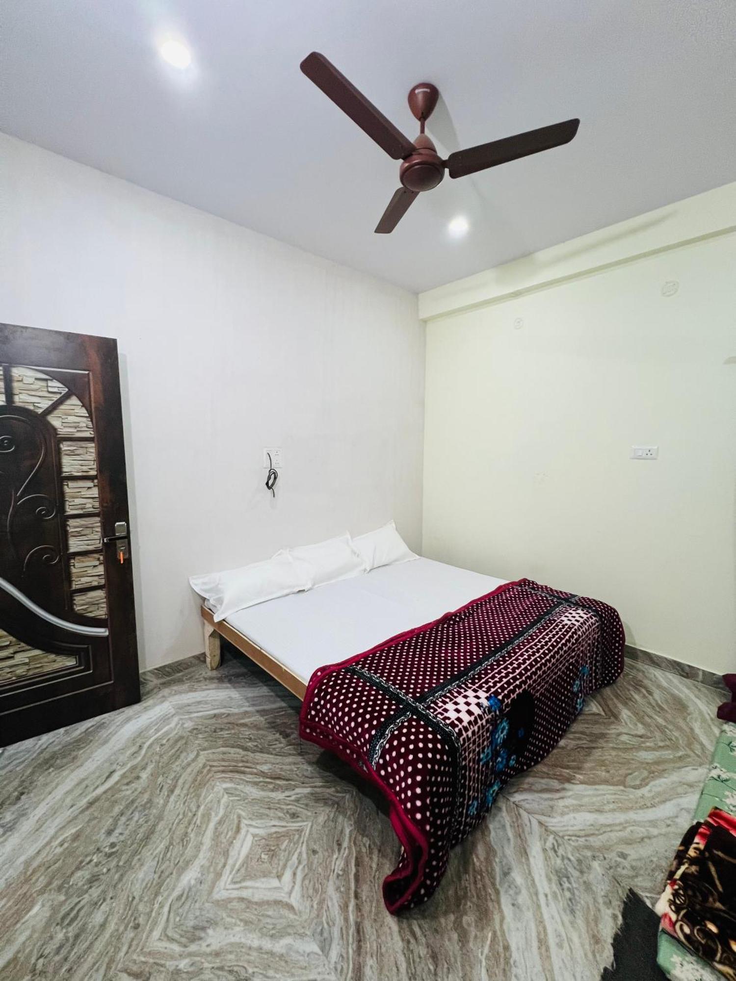 Annapurna Homestays Varanasi Exterior foto