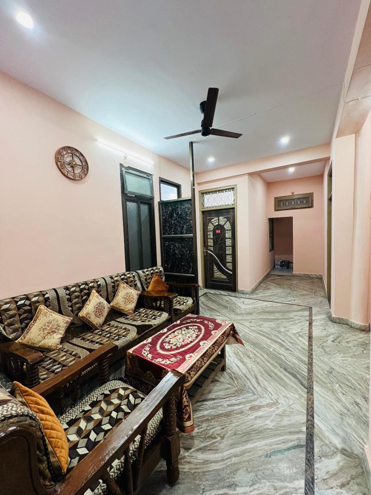 Annapurna Homestays Varanasi Exterior foto